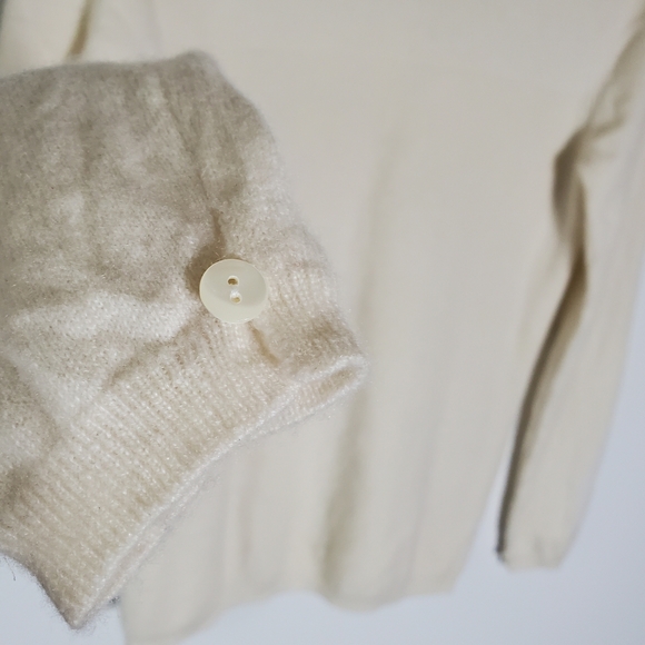 3very 100% Cashmere beige ribbed long sleeve sweater Size Large - Picture 7 of 8